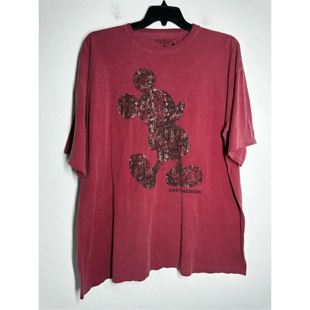 Disney Cast Exclusive Collection Faded Red Mickey Mouse GraphicโT-Shirt Sz XXL